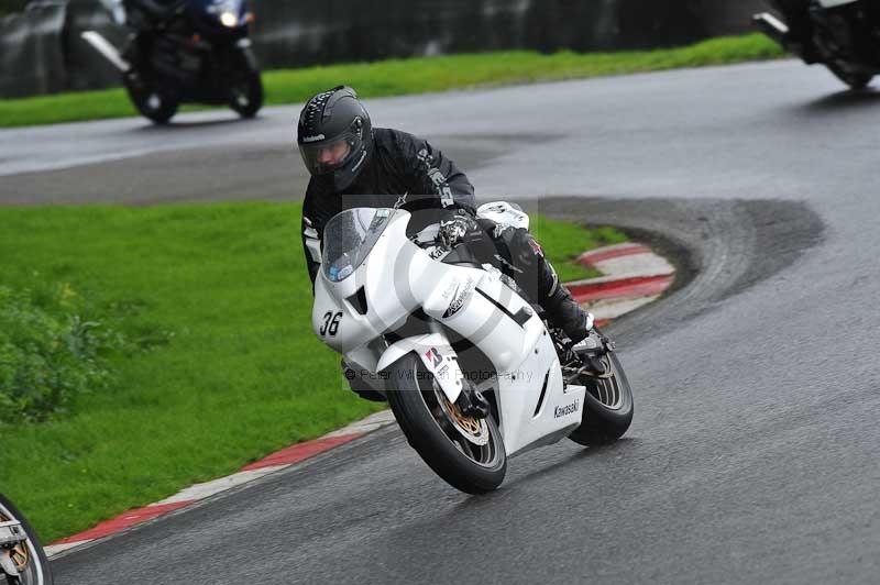 Motorcycle action photographs;Trackday digital images;cadwell;cadwell park photographs;event digital images;eventdigitalimages;motor racing louth lincolnshire;no limits trackdays;peter wileman photography;trackday;trackday photos