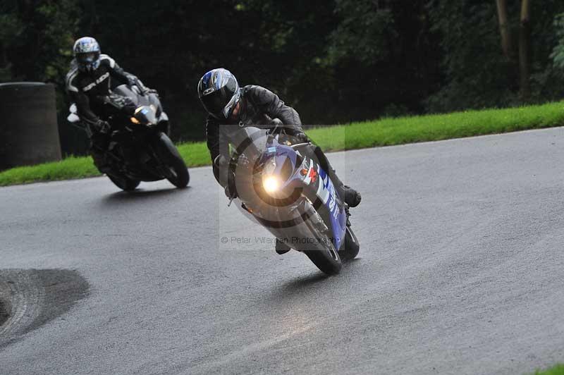 Motorcycle action photographs;Trackday digital images;cadwell;cadwell park photographs;event digital images;eventdigitalimages;motor racing louth lincolnshire;no limits trackdays;peter wileman photography;trackday;trackday photos