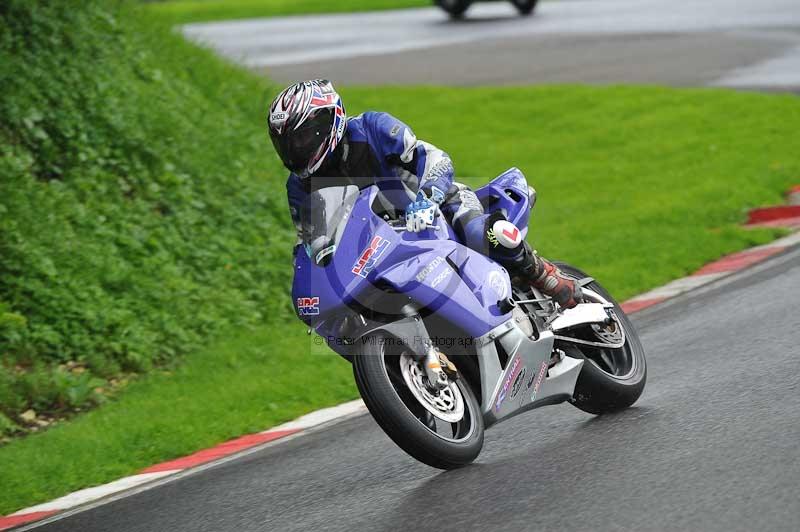 Motorcycle action photographs;Trackday digital images;cadwell;cadwell park photographs;event digital images;eventdigitalimages;motor racing louth lincolnshire;no limits trackdays;peter wileman photography;trackday;trackday photos