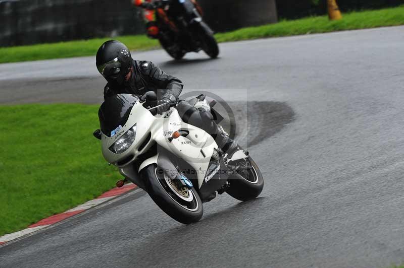 Motorcycle action photographs;Trackday digital images;cadwell;cadwell park photographs;event digital images;eventdigitalimages;motor racing louth lincolnshire;no limits trackdays;peter wileman photography;trackday;trackday photos