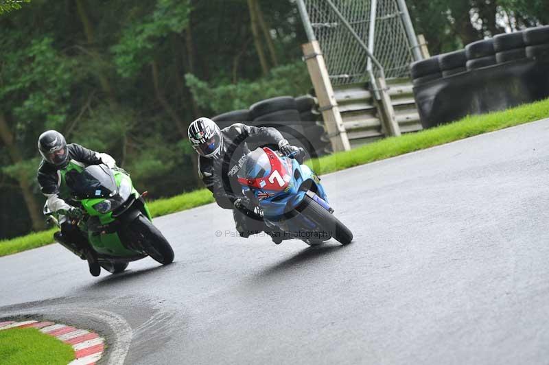 Motorcycle action photographs;Trackday digital images;cadwell;cadwell park photographs;event digital images;eventdigitalimages;motor racing louth lincolnshire;no limits trackdays;peter wileman photography;trackday;trackday photos