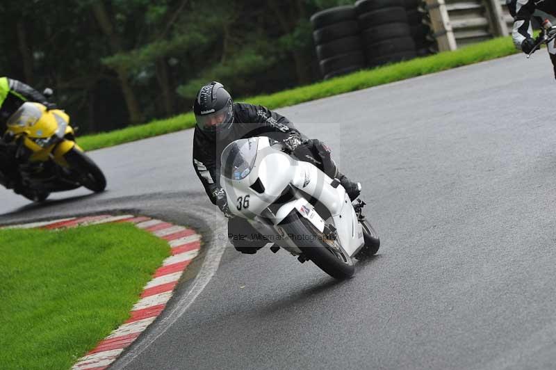 Motorcycle action photographs;Trackday digital images;cadwell;cadwell park photographs;event digital images;eventdigitalimages;motor racing louth lincolnshire;no limits trackdays;peter wileman photography;trackday;trackday photos