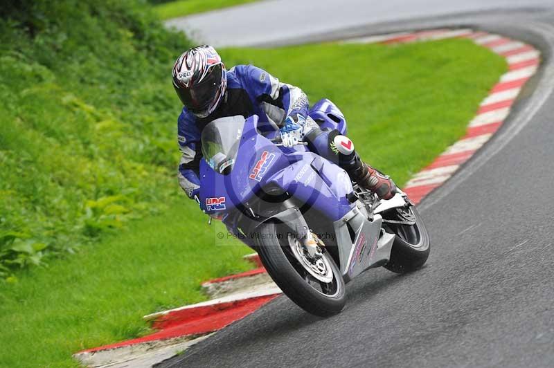 Motorcycle action photographs;Trackday digital images;cadwell;cadwell park photographs;event digital images;eventdigitalimages;motor racing louth lincolnshire;no limits trackdays;peter wileman photography;trackday;trackday photos