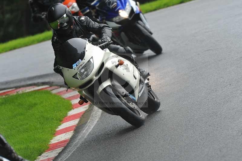 Motorcycle action photographs;Trackday digital images;cadwell;cadwell park photographs;event digital images;eventdigitalimages;motor racing louth lincolnshire;no limits trackdays;peter wileman photography;trackday;trackday photos