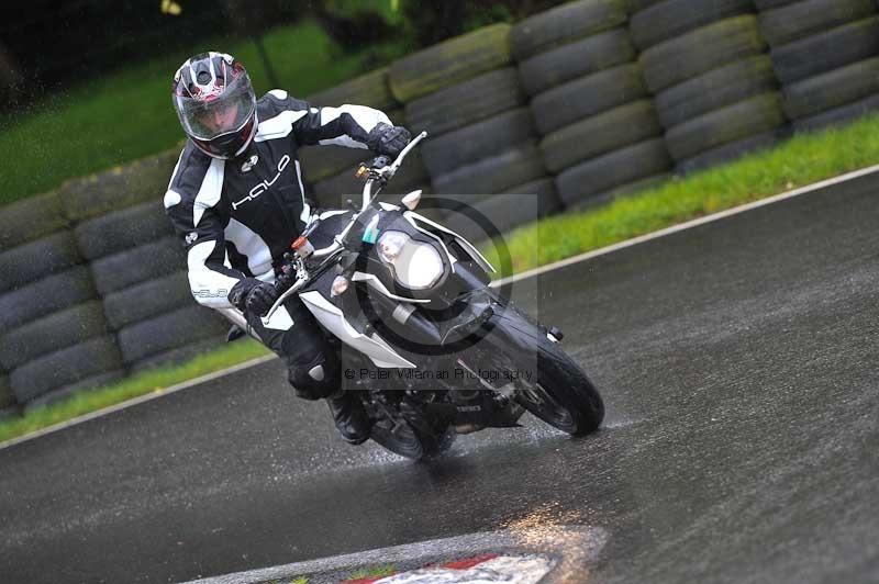 Motorcycle action photographs;Trackday digital images;cadwell;cadwell park photographs;event digital images;eventdigitalimages;motor racing louth lincolnshire;no limits trackdays;peter wileman photography;trackday;trackday photos