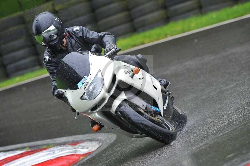 Motorcycle action photographs;Trackday digital images;cadwell;cadwell park photographs;event digital images;eventdigitalimages;motor racing louth lincolnshire;no limits trackdays;peter wileman photography;trackday;trackday photos