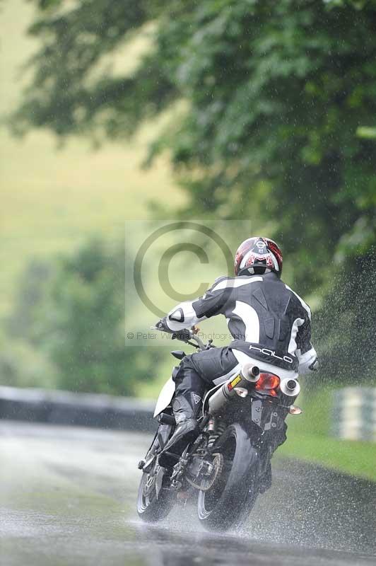 Motorcycle action photographs;Trackday digital images;cadwell;cadwell park photographs;event digital images;eventdigitalimages;motor racing louth lincolnshire;no limits trackdays;peter wileman photography;trackday;trackday photos