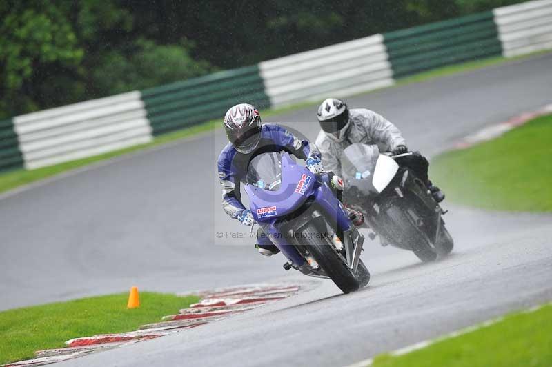 Motorcycle action photographs;Trackday digital images;cadwell;cadwell park photographs;event digital images;eventdigitalimages;motor racing louth lincolnshire;no limits trackdays;peter wileman photography;trackday;trackday photos