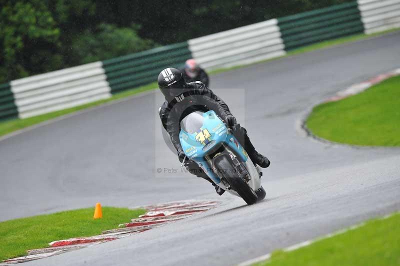 Motorcycle action photographs;Trackday digital images;cadwell;cadwell park photographs;event digital images;eventdigitalimages;motor racing louth lincolnshire;no limits trackdays;peter wileman photography;trackday;trackday photos