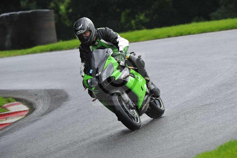 Motorcycle action photographs;Trackday digital images;cadwell;cadwell park photographs;event digital images;eventdigitalimages;motor racing louth lincolnshire;no limits trackdays;peter wileman photography;trackday;trackday photos