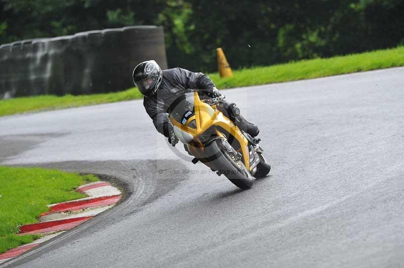 Motorcycle action photographs;Trackday digital images;cadwell;cadwell park photographs;event digital images;eventdigitalimages;motor racing louth lincolnshire;no limits trackdays;peter wileman photography;trackday;trackday photos