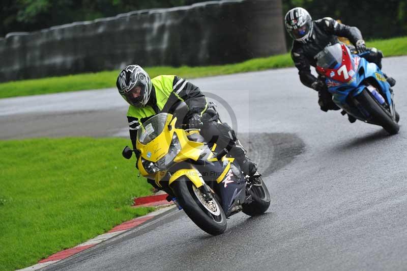 Motorcycle action photographs;Trackday digital images;cadwell;cadwell park photographs;event digital images;eventdigitalimages;motor racing louth lincolnshire;no limits trackdays;peter wileman photography;trackday;trackday photos