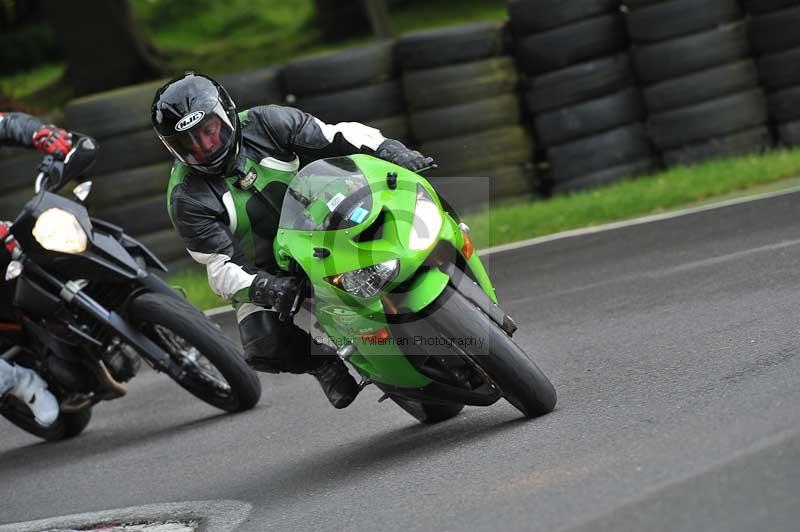 Motorcycle action photographs;Trackday digital images;cadwell;cadwell park photographs;event digital images;eventdigitalimages;motor racing louth lincolnshire;no limits trackdays;peter wileman photography;trackday;trackday photos