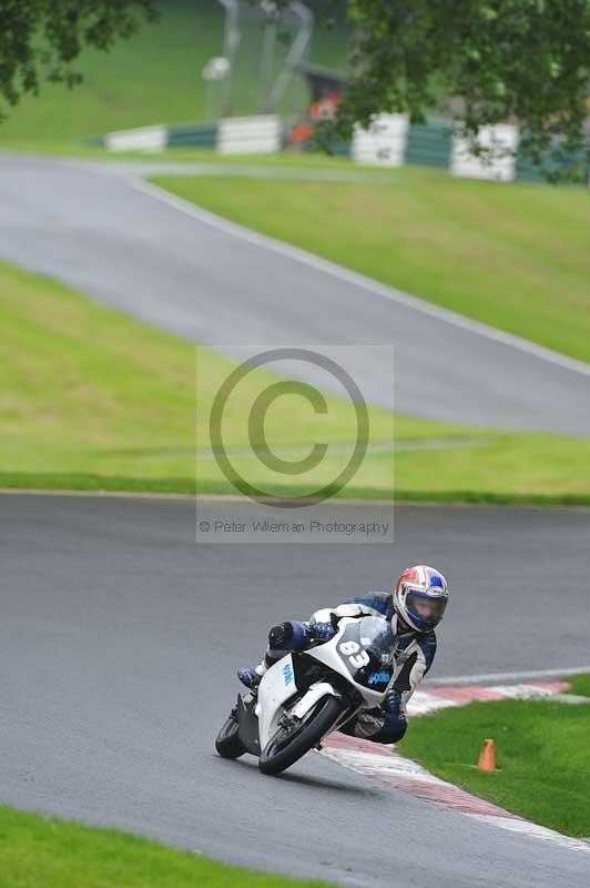 Motorcycle action photographs;Trackday digital images;cadwell;cadwell park photographs;event digital images;eventdigitalimages;motor racing louth lincolnshire;no limits trackdays;peter wileman photography;trackday;trackday photos