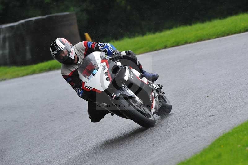 Motorcycle action photographs;Trackday digital images;cadwell;cadwell park photographs;event digital images;eventdigitalimages;motor racing louth lincolnshire;no limits trackdays;peter wileman photography;trackday;trackday photos