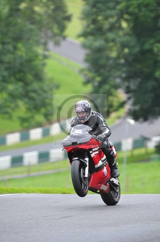 Motorcycle action photographs;Trackday digital images;cadwell;cadwell park photographs;event digital images;eventdigitalimages;motor racing louth lincolnshire;no limits trackdays;peter wileman photography;trackday;trackday photos