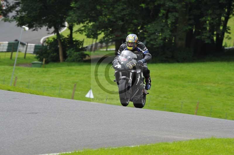 Motorcycle action photographs;Trackday digital images;cadwell;cadwell park photographs;event digital images;eventdigitalimages;motor racing louth lincolnshire;no limits trackdays;peter wileman photography;trackday;trackday photos