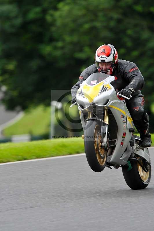 Motorcycle action photographs;Trackday digital images;cadwell;cadwell park photographs;event digital images;eventdigitalimages;motor racing louth lincolnshire;no limits trackdays;peter wileman photography;trackday;trackday photos