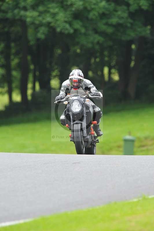 Motorcycle action photographs;Trackday digital images;cadwell;cadwell park photographs;event digital images;eventdigitalimages;motor racing louth lincolnshire;no limits trackdays;peter wileman photography;trackday;trackday photos