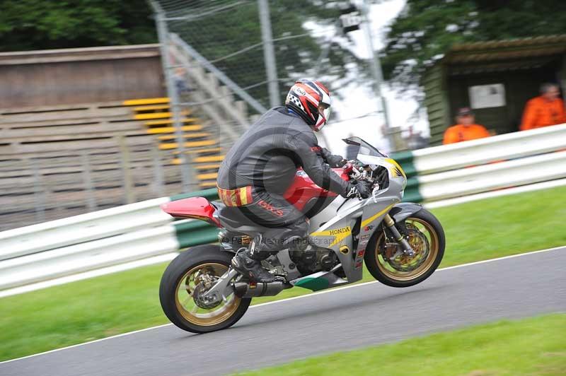 Motorcycle action photographs;Trackday digital images;cadwell;cadwell park photographs;event digital images;eventdigitalimages;motor racing louth lincolnshire;no limits trackdays;peter wileman photography;trackday;trackday photos