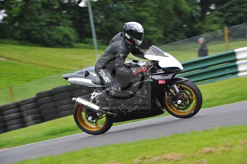 Motorcycle action photographs;Trackday digital images;cadwell;cadwell park photographs;event digital images;eventdigitalimages;motor racing louth lincolnshire;no limits trackdays;peter wileman photography;trackday;trackday photos