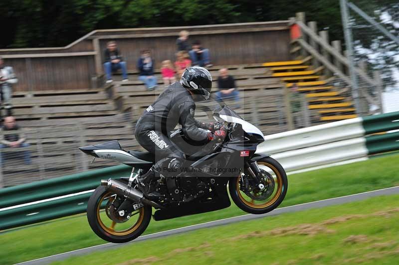 Motorcycle action photographs;Trackday digital images;cadwell;cadwell park photographs;event digital images;eventdigitalimages;motor racing louth lincolnshire;no limits trackdays;peter wileman photography;trackday;trackday photos