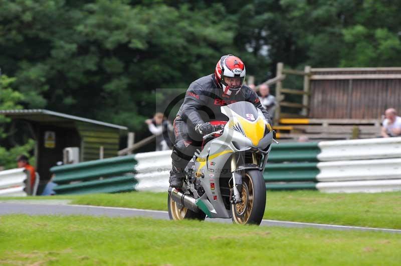 Motorcycle action photographs;Trackday digital images;cadwell;cadwell park photographs;event digital images;eventdigitalimages;motor racing louth lincolnshire;no limits trackdays;peter wileman photography;trackday;trackday photos