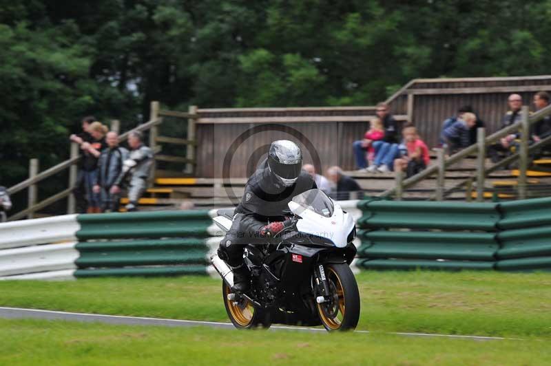 Motorcycle action photographs;Trackday digital images;cadwell;cadwell park photographs;event digital images;eventdigitalimages;motor racing louth lincolnshire;no limits trackdays;peter wileman photography;trackday;trackday photos