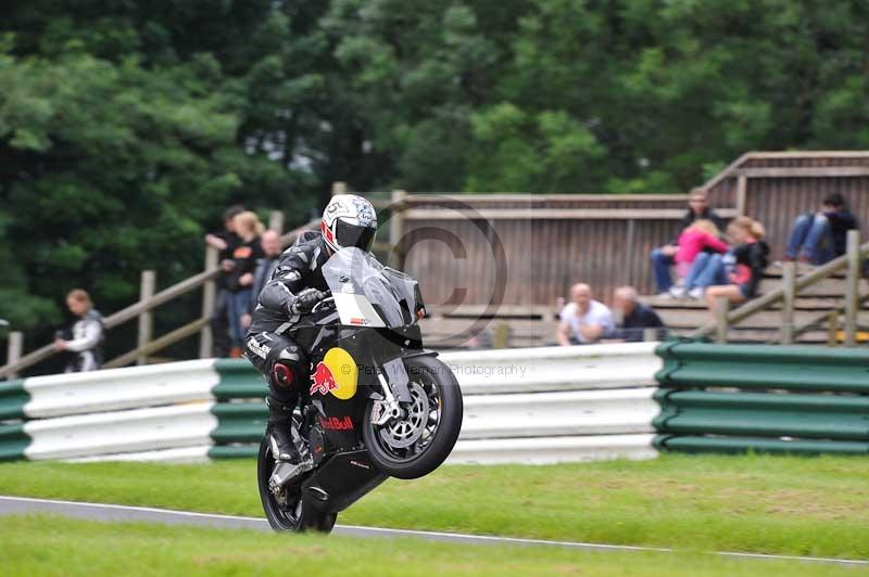 Motorcycle action photographs;Trackday digital images;cadwell;cadwell park photographs;event digital images;eventdigitalimages;motor racing louth lincolnshire;no limits trackdays;peter wileman photography;trackday;trackday photos