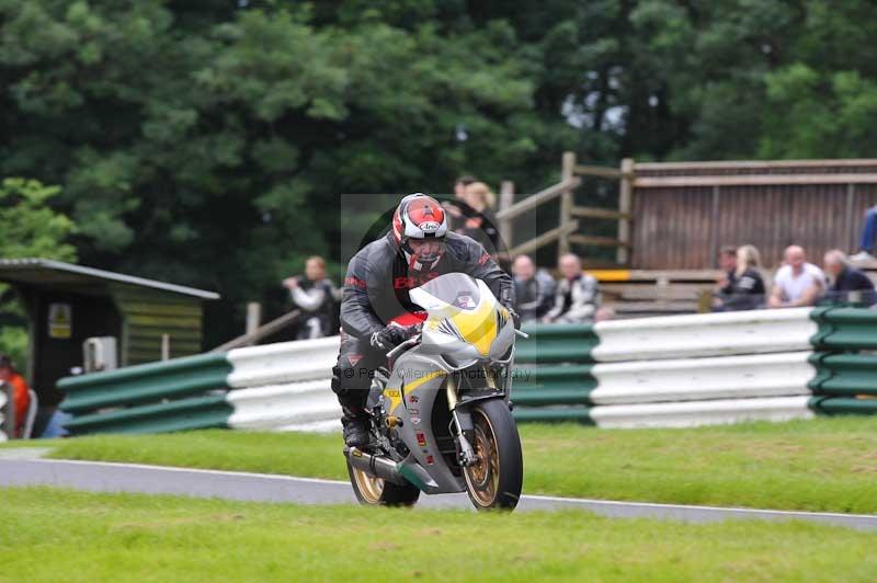 Motorcycle action photographs;Trackday digital images;cadwell;cadwell park photographs;event digital images;eventdigitalimages;motor racing louth lincolnshire;no limits trackdays;peter wileman photography;trackday;trackday photos