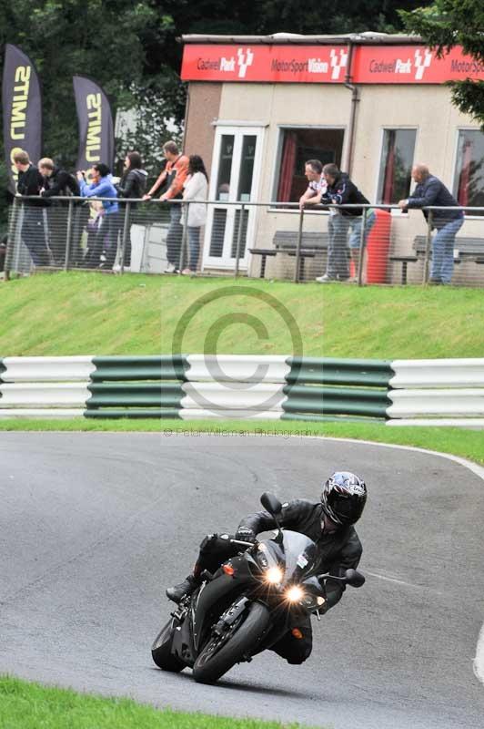 Motorcycle action photographs;Trackday digital images;cadwell;cadwell park photographs;event digital images;eventdigitalimages;motor racing louth lincolnshire;no limits trackdays;peter wileman photography;trackday;trackday photos