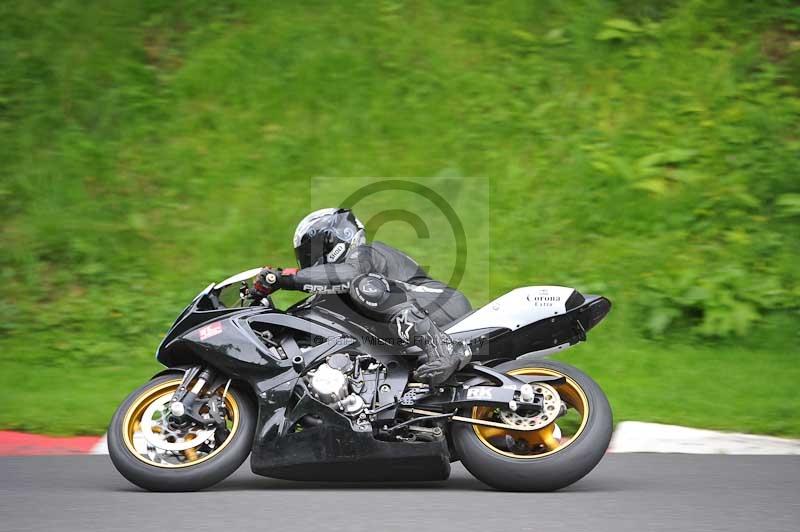 Motorcycle action photographs;Trackday digital images;cadwell;cadwell park photographs;event digital images;eventdigitalimages;motor racing louth lincolnshire;no limits trackdays;peter wileman photography;trackday;trackday photos