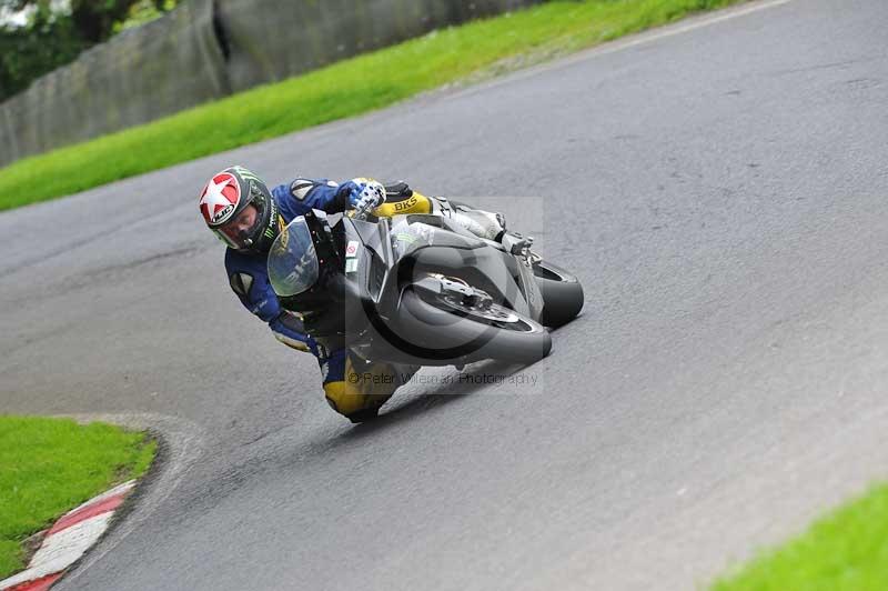 Motorcycle action photographs;Trackday digital images;cadwell;cadwell park photographs;event digital images;eventdigitalimages;motor racing louth lincolnshire;no limits trackdays;peter wileman photography;trackday;trackday photos