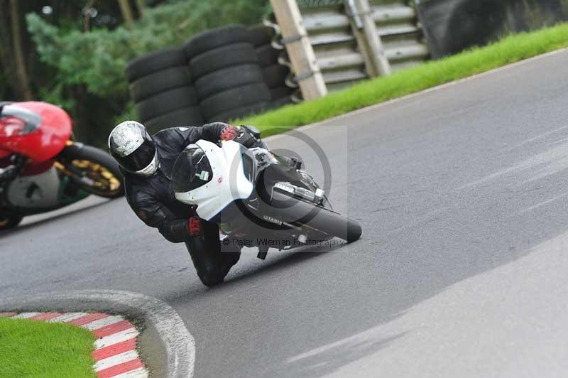 Motorcycle action photographs;Trackday digital images;cadwell;cadwell park photographs;event digital images;eventdigitalimages;motor racing louth lincolnshire;no limits trackdays;peter wileman photography;trackday;trackday photos