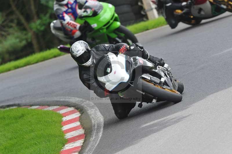 Motorcycle action photographs;Trackday digital images;cadwell;cadwell park photographs;event digital images;eventdigitalimages;motor racing louth lincolnshire;no limits trackdays;peter wileman photography;trackday;trackday photos