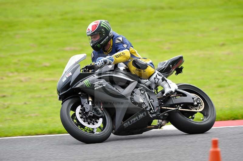 Motorcycle action photographs;Trackday digital images;cadwell;cadwell park photographs;event digital images;eventdigitalimages;motor racing louth lincolnshire;no limits trackdays;peter wileman photography;trackday;trackday photos