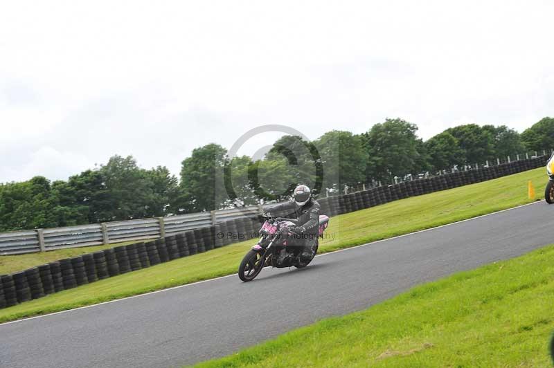 Motorcycle action photographs;Trackday digital images;cadwell;cadwell park photographs;event digital images;eventdigitalimages;motor racing louth lincolnshire;no limits trackdays;peter wileman photography;trackday;trackday photos