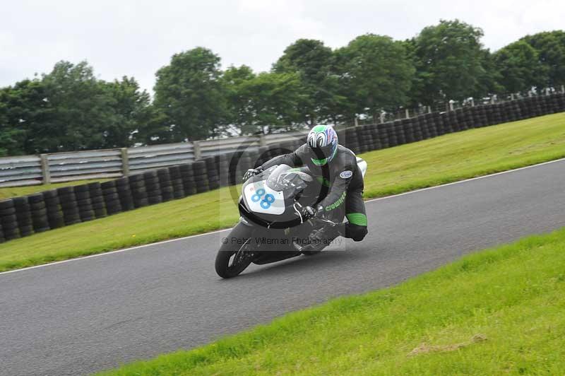 Motorcycle action photographs;Trackday digital images;cadwell;cadwell park photographs;event digital images;eventdigitalimages;motor racing louth lincolnshire;no limits trackdays;peter wileman photography;trackday;trackday photos