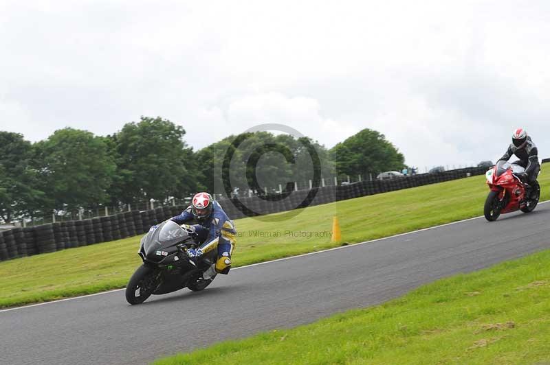 Motorcycle action photographs;Trackday digital images;cadwell;cadwell park photographs;event digital images;eventdigitalimages;motor racing louth lincolnshire;no limits trackdays;peter wileman photography;trackday;trackday photos