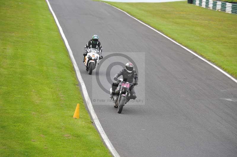 Motorcycle action photographs;Trackday digital images;cadwell;cadwell park photographs;event digital images;eventdigitalimages;motor racing louth lincolnshire;no limits trackdays;peter wileman photography;trackday;trackday photos