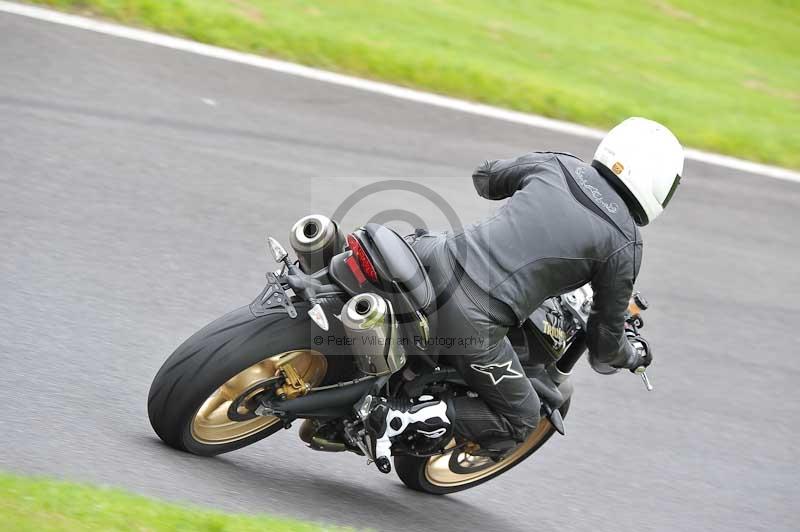 Motorcycle action photographs;Trackday digital images;cadwell;cadwell park photographs;event digital images;eventdigitalimages;motor racing louth lincolnshire;no limits trackdays;peter wileman photography;trackday;trackday photos