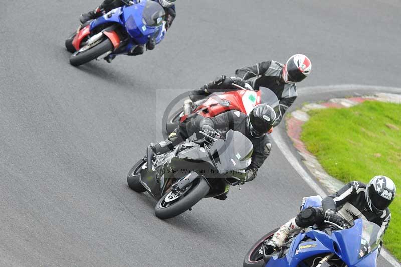 Motorcycle action photographs;Trackday digital images;cadwell;cadwell park photographs;event digital images;eventdigitalimages;motor racing louth lincolnshire;no limits trackdays;peter wileman photography;trackday;trackday photos