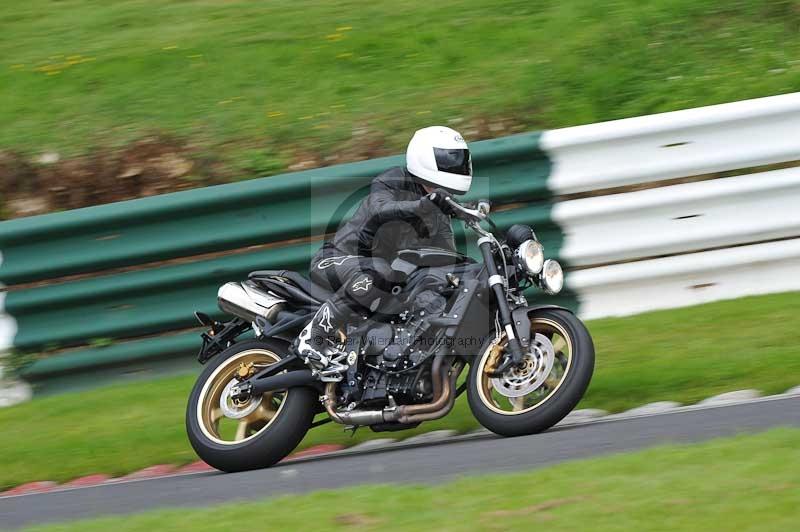 Motorcycle action photographs;Trackday digital images;cadwell;cadwell park photographs;event digital images;eventdigitalimages;motor racing louth lincolnshire;no limits trackdays;peter wileman photography;trackday;trackday photos