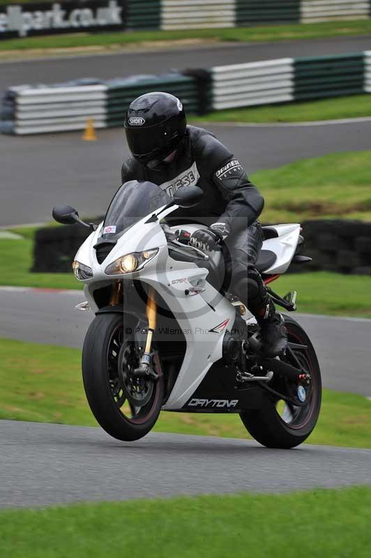 Motorcycle action photographs;Trackday digital images;cadwell;cadwell park photographs;event digital images;eventdigitalimages;motor racing louth lincolnshire;no limits trackdays;peter wileman photography;trackday;trackday photos