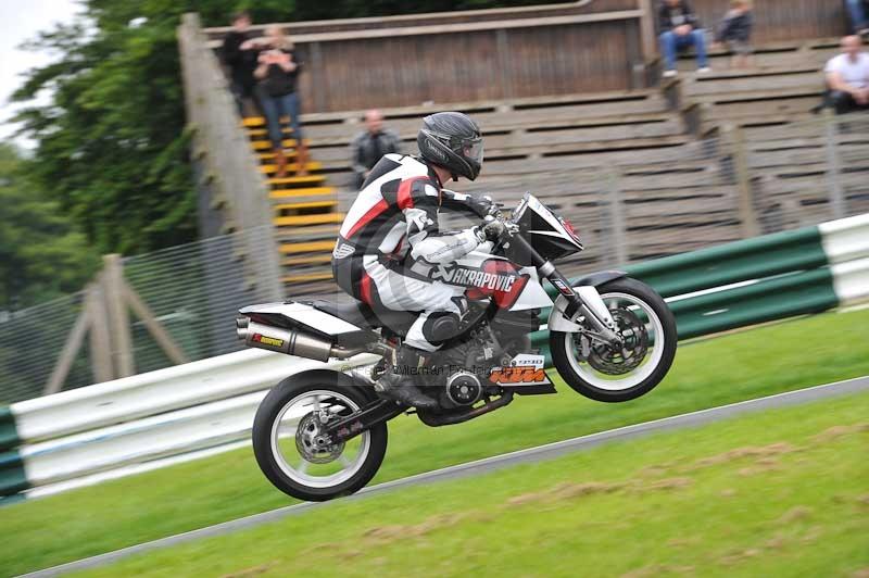 Motorcycle action photographs;Trackday digital images;cadwell;cadwell park photographs;event digital images;eventdigitalimages;motor racing louth lincolnshire;no limits trackdays;peter wileman photography;trackday;trackday photos