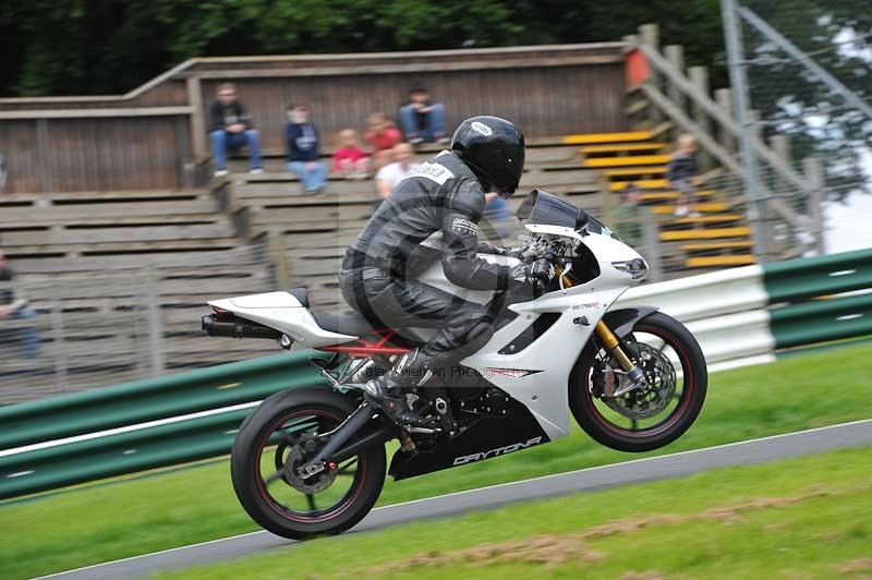 Motorcycle action photographs;Trackday digital images;cadwell;cadwell park photographs;event digital images;eventdigitalimages;motor racing louth lincolnshire;no limits trackdays;peter wileman photography;trackday;trackday photos