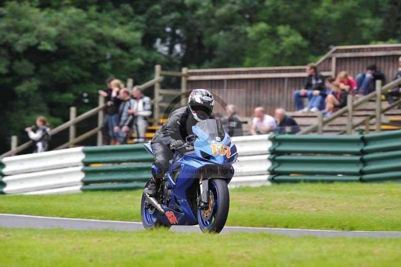 Motorcycle action photographs;Trackday digital images;cadwell;cadwell park photographs;event digital images;eventdigitalimages;motor racing louth lincolnshire;no limits trackdays;peter wileman photography;trackday;trackday photos