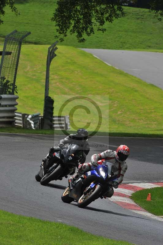 Motorcycle action photographs;Trackday digital images;cadwell;cadwell park photographs;event digital images;eventdigitalimages;motor racing louth lincolnshire;no limits trackdays;peter wileman photography;trackday;trackday photos