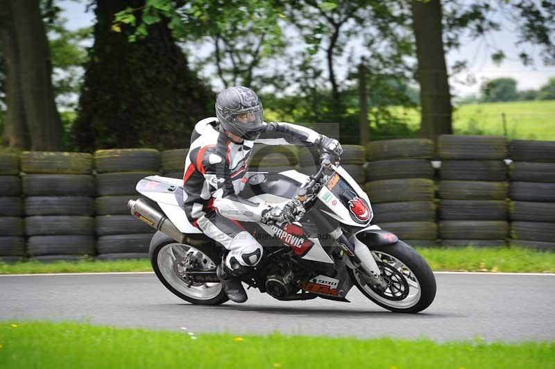 Motorcycle action photographs;Trackday digital images;cadwell;cadwell park photographs;event digital images;eventdigitalimages;motor racing louth lincolnshire;no limits trackdays;peter wileman photography;trackday;trackday photos