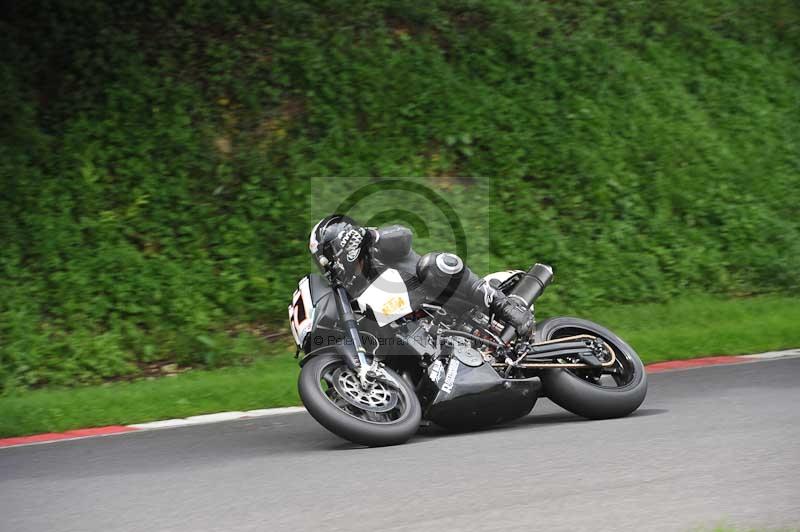 Motorcycle action photographs;Trackday digital images;cadwell;cadwell park photographs;event digital images;eventdigitalimages;motor racing louth lincolnshire;no limits trackdays;peter wileman photography;trackday;trackday photos